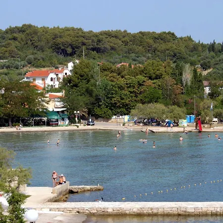 Family-friendly With Swimming Pool - Ugljan - 20390 普莱克