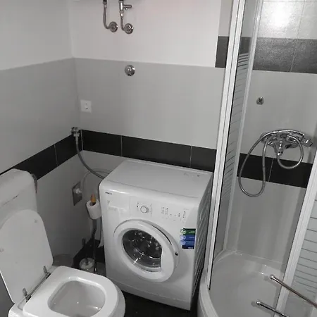 Family Friendly With A Swimming Pool Preko, Ugljan - 20390 Preko