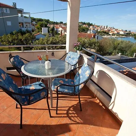 Apartamento Family Friendly With A Swimming Pool Preko, Ugljan - 20390 *