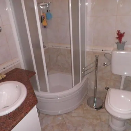 Family-friendly With Swimming Pool Preko, Ugljan - 20390 * プレコ