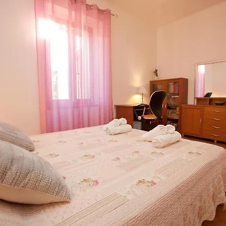 Apartamento Family Friendly With A Swimming Pool Preko, Ugljan - 20390 *