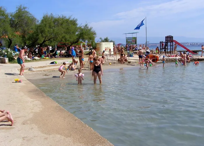 Διαμέρισμα Family-friendly With Swimming Pool - Ugljan - 20390