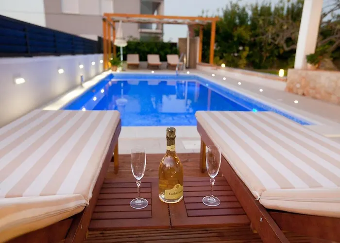 Διαμέρισμα Family-friendly With Swimming Pool - Ugljan - 20390 Preko